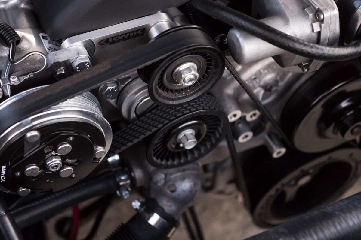 Ավտոմեքենաների վերանորոգման խանութներ և էլեկտրիկներ